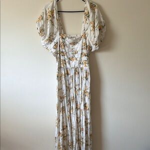 ARULA White Floral Puff-Sleeve Maxi Dress